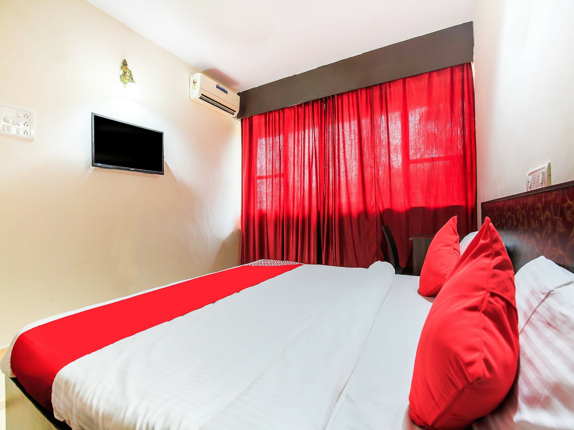 Oyo 18794 Hotel Colva Plaza Eksteriør bilde